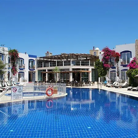 מלון Serpina (adults Only) 3*