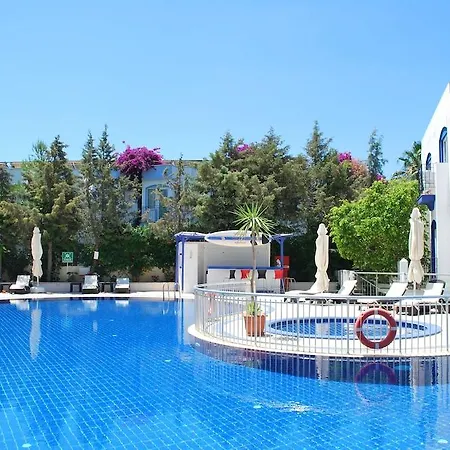 Serpina (adults Only) בודרום