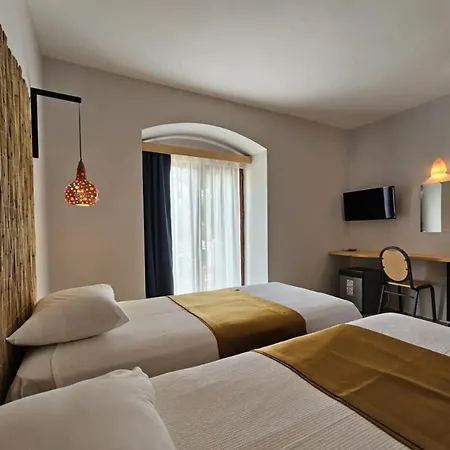 מלון Serpina (adults Only) 3*