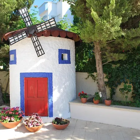 Serpina (adults Only) 3*