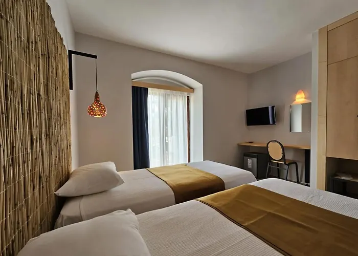 מלון Serpina (adults Only) 3*